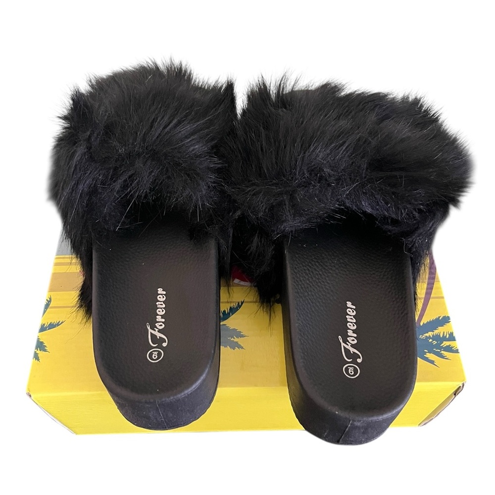 Forever Donut Black Fuzzy Platform Slides